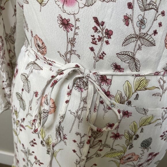 GAP Size XXL Floral Wrap Dress Ruffle 3/4 Sleeve Flowers 2X White V Neck - Picture 3 of 11